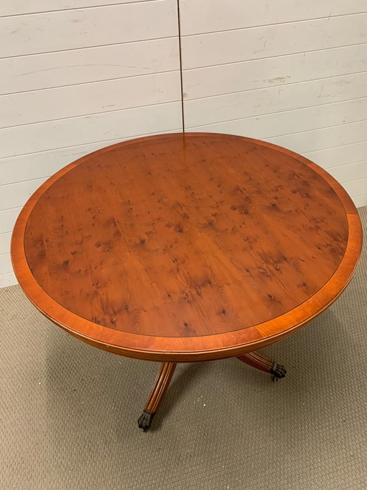 Circular centre table on three down swept legs (H78cm Dia 109cm) - Image 3 of 4