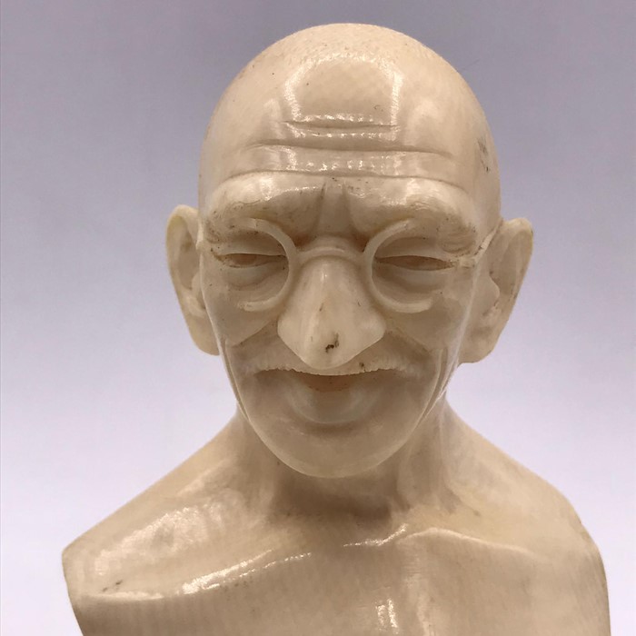 A Indian bust of Mahatma Gandhi on plinth circa 1930's - Image 4 of 4