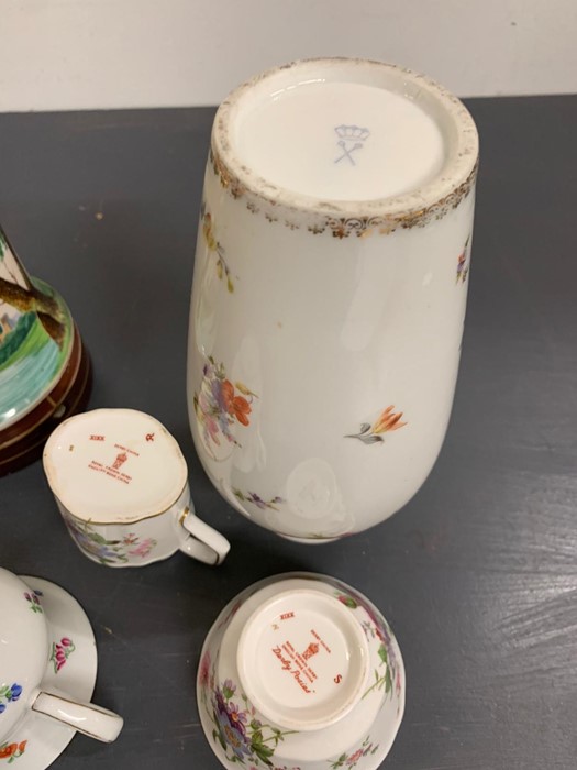 A selection of porcelain including a Meissen cup along with Crown Derby china - Image 4 of 6