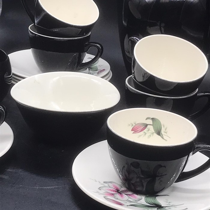 A Bristol six piece tea service - Image 2 of 3