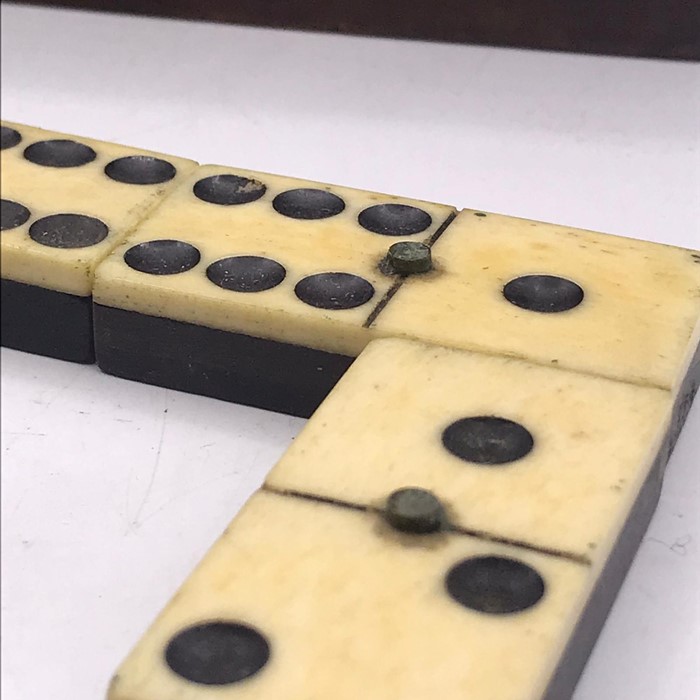 A selection of vintage dominoes. - Image 3 of 3
