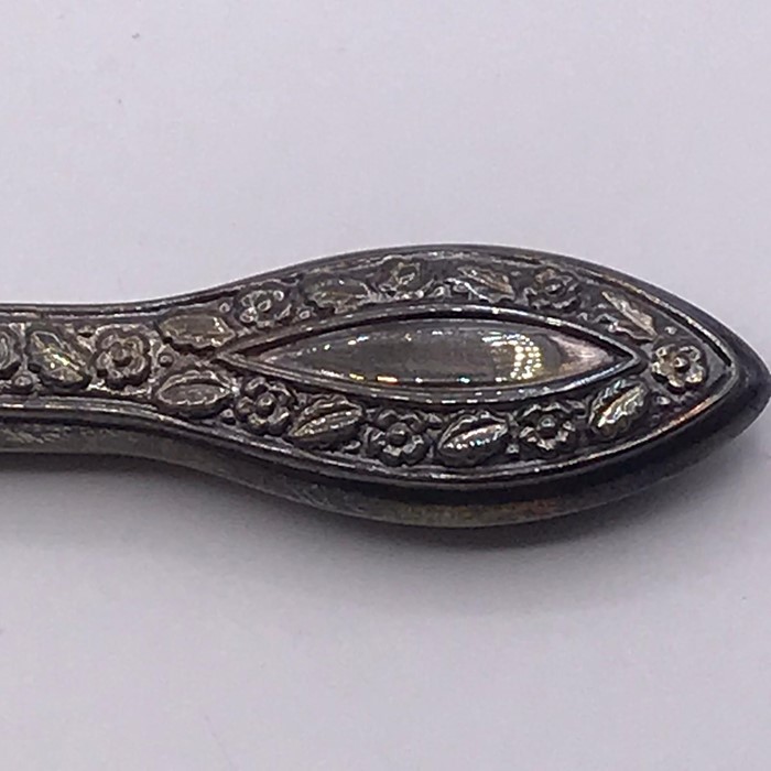 A Cased set of silver handled, hallmarked, button hook and shoehorn. - Image 4 of 7