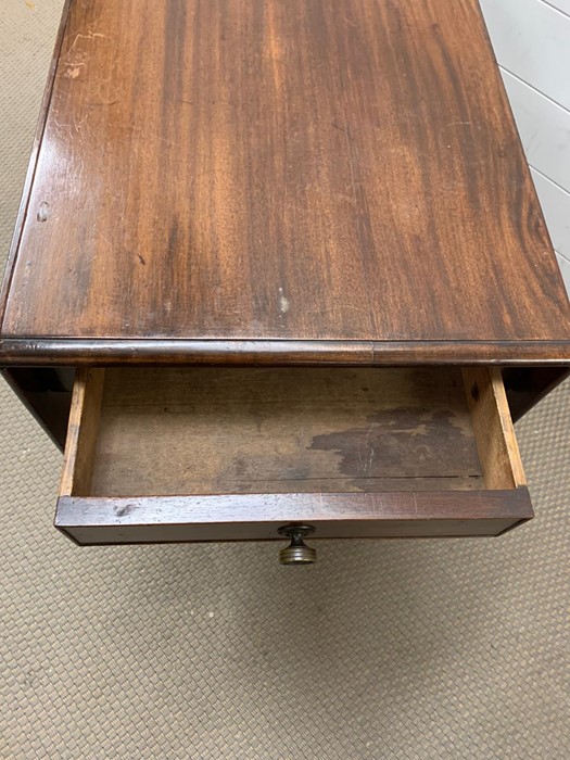 A drop side sofa table on splay feet with brass claws - Image 2 of 4