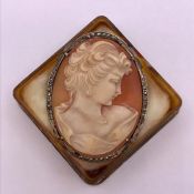 A classical themed Cameo of a Lady, set as either pendant or brooch.