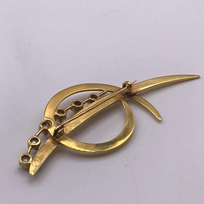 A Persian Gold and Pearl Brooch (6.4g)