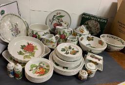 A Pomonia Portmeirion china dinner service plates, oven dishes, tableware, etc