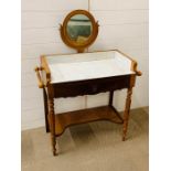 A Light Oak wash stand with marble top and mirror (W 80 cm x D 40 cm x H 112 cm)