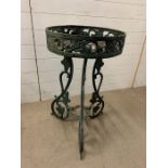 A Painted wrought iron plant stand (D 47 cm x 80 cm H)