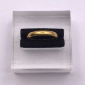 A 22ct gold wedding band (4.2g Total weight)