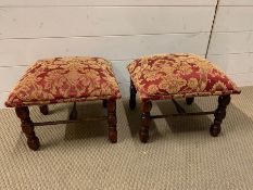 A pair of footstools on turned legs (H27cm W38cm)