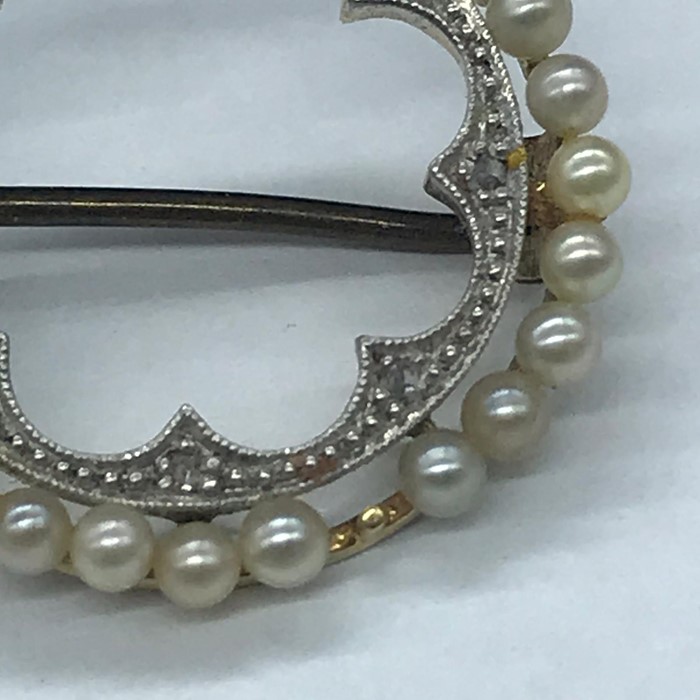 A seed pearl brooch, marked 15 ct (Total Weight 3.5g) - Image 3 of 3