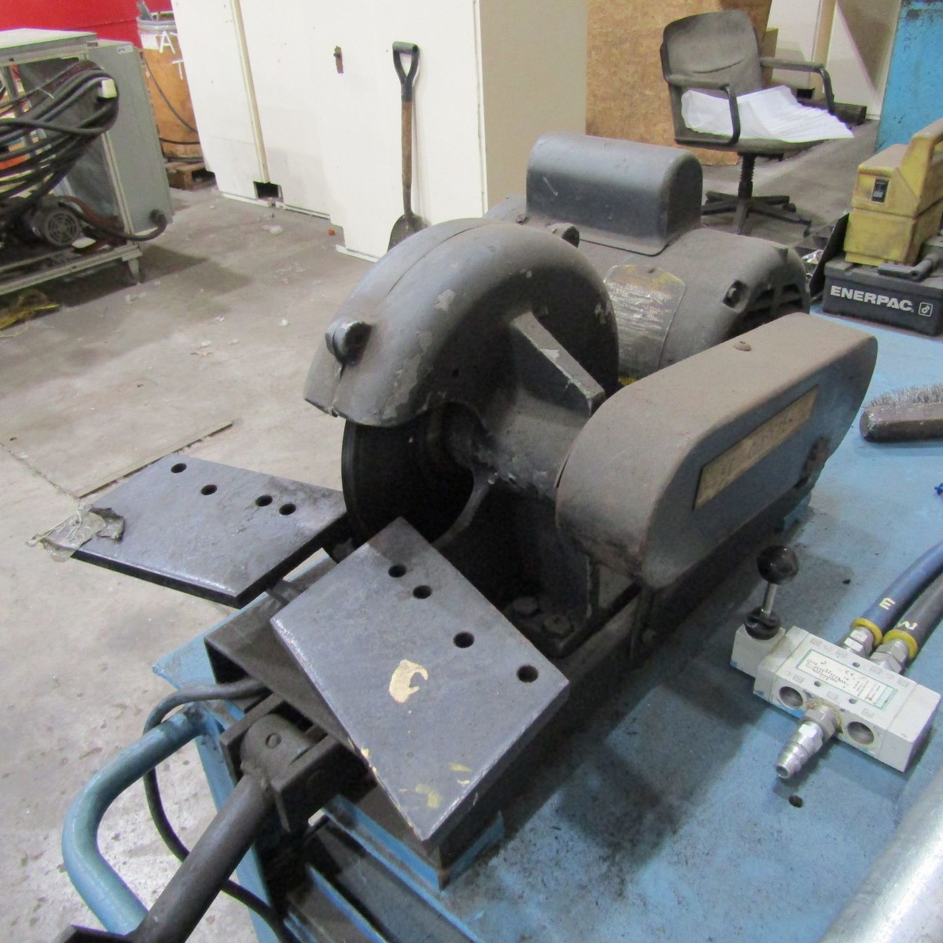 8 in. Bench Top Diamond Wheel Cut-Off Saw; with Cart - Image 3 of 3