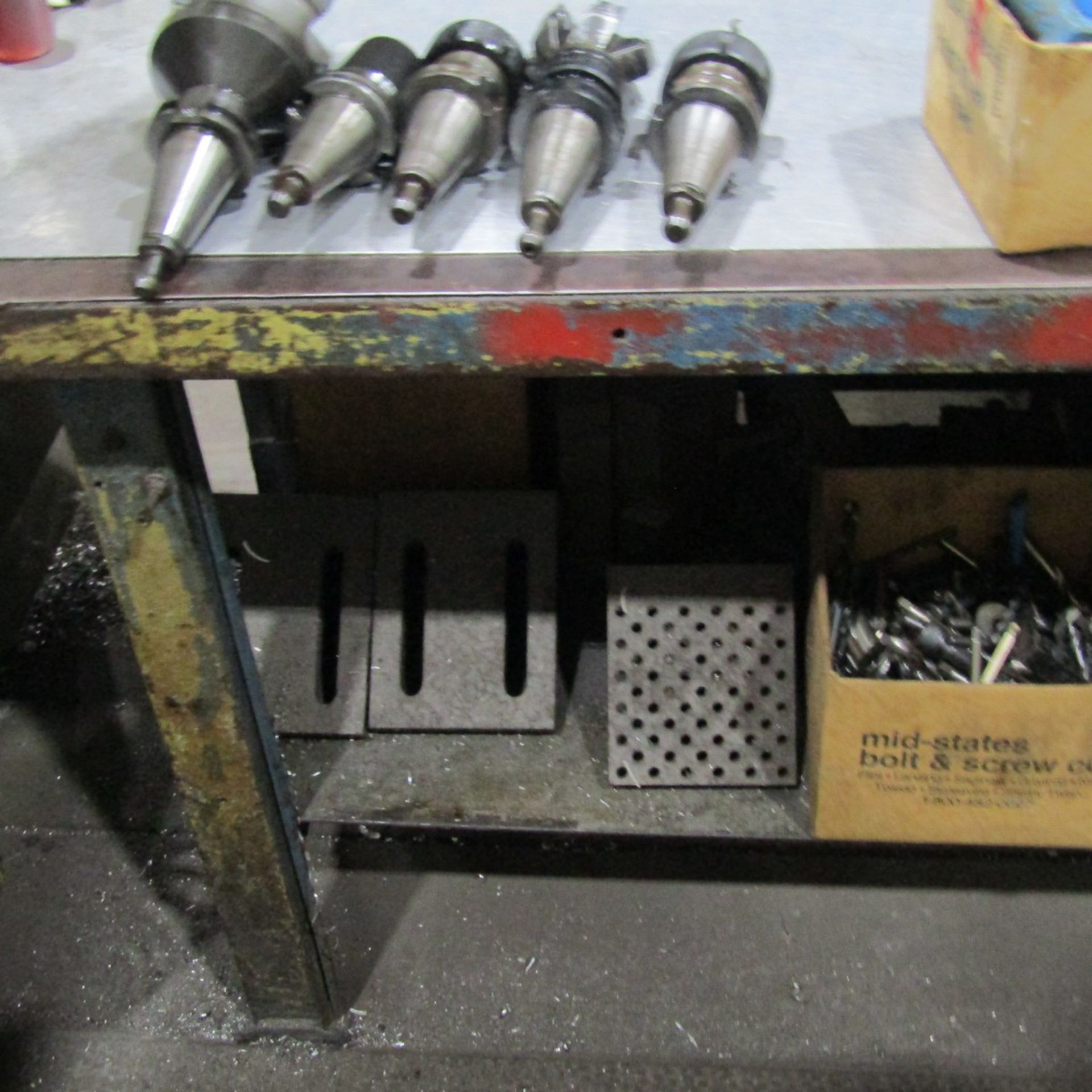 Lot - Assorted CAT-40 Tooling (Used with Haas VF-3) wirh Assorted Tooling and Work Bench - Image 4 of 10