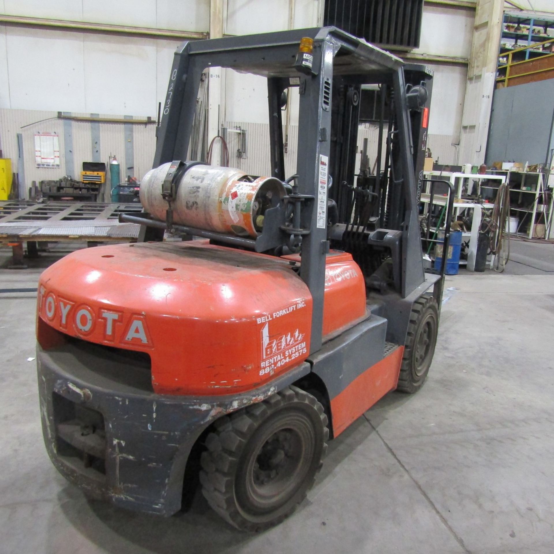 Toyota 7,000 lb. Cap. Model 52-6FGU35 LP Fork Lift Truck, S/N: 60759; 3-Stage Mast - Image 5 of 7