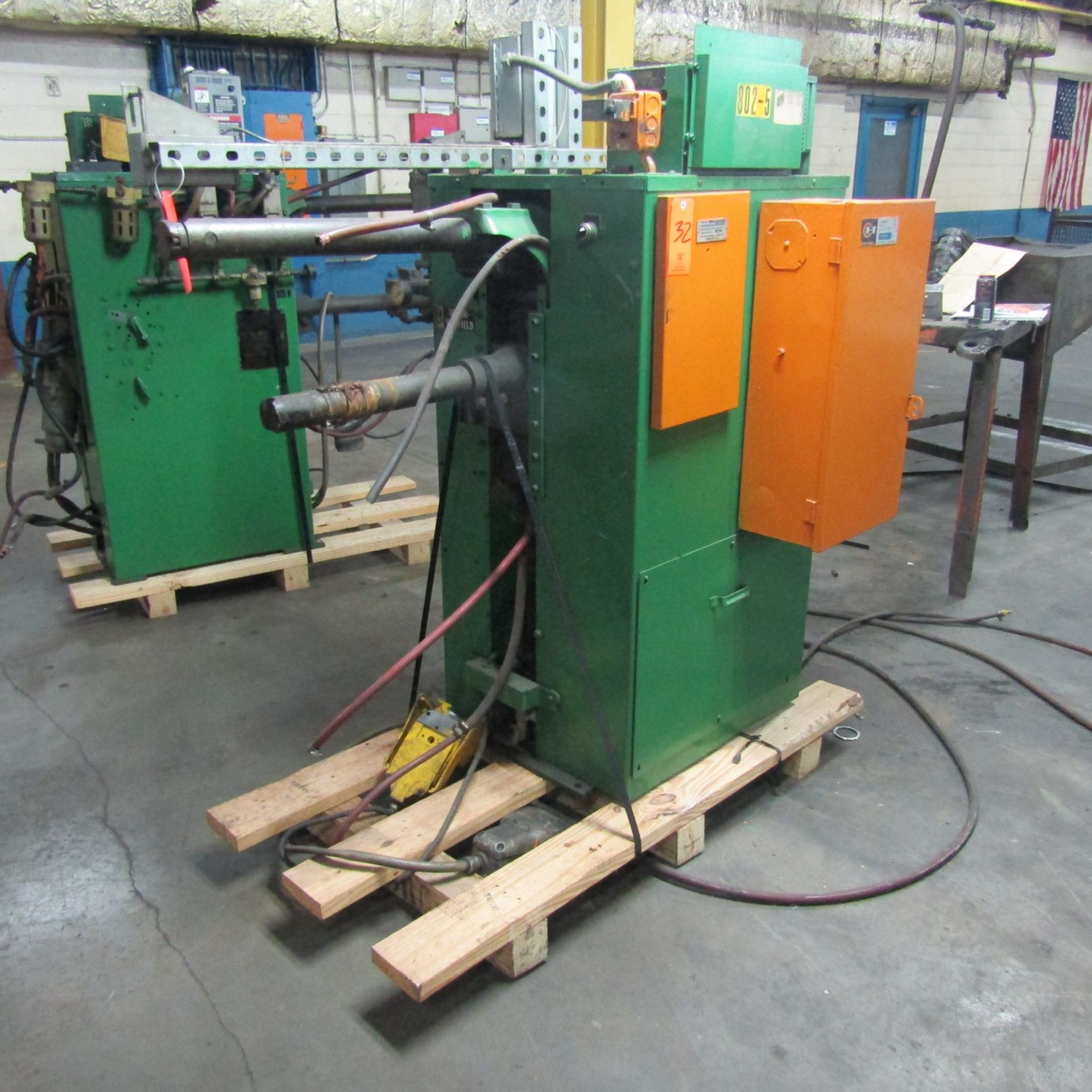 Taylor Winfield 30-KVA Model ND-24-30AIROPER Spot Welder, S/N: 73916-A; with 24 in. (approx.) - Image 2 of 4