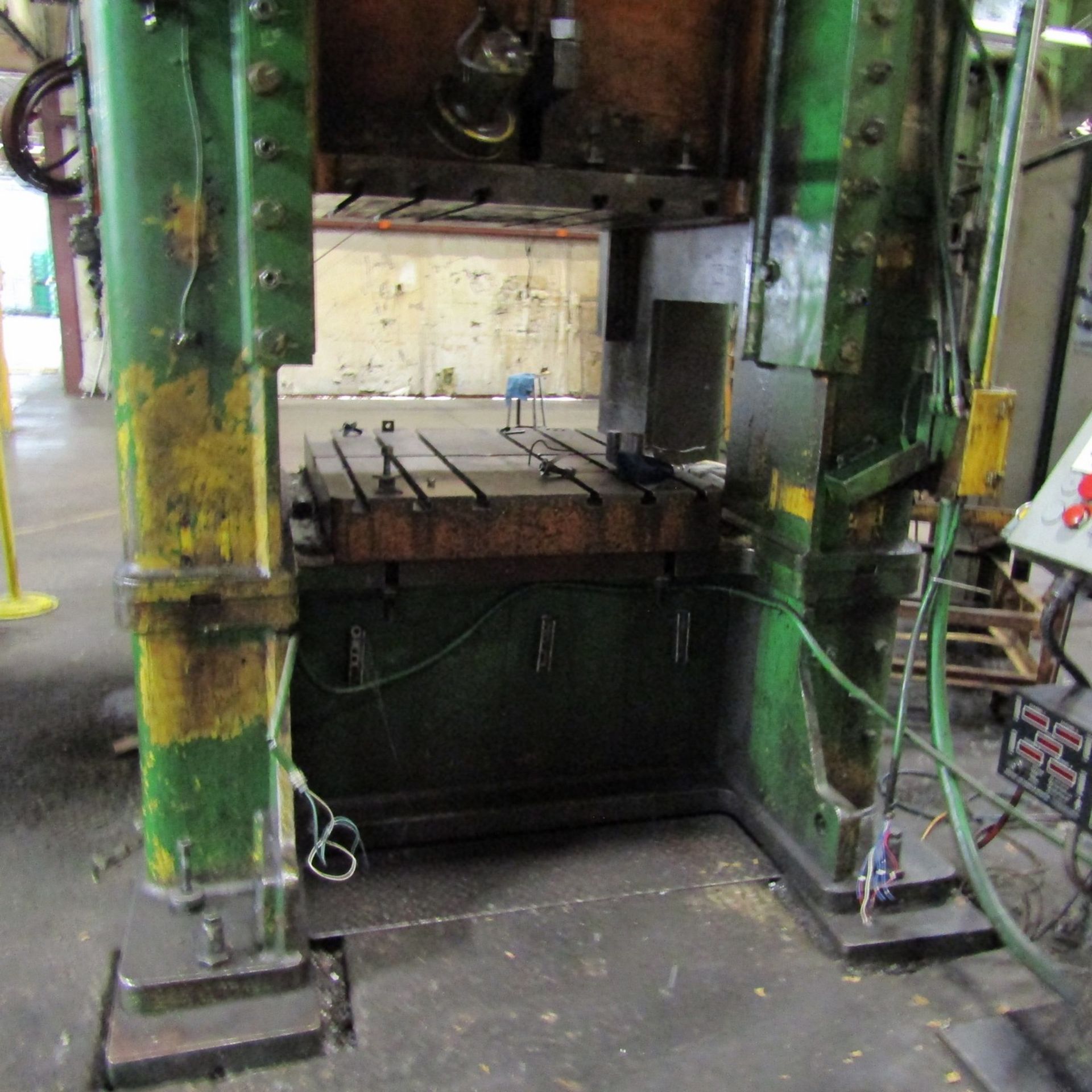 Niagara 500-Ton Cap. Model SC1-500-42-48 Straight Side Single Crank Stamping Press, S/N: 36582; with - Image 2 of 8