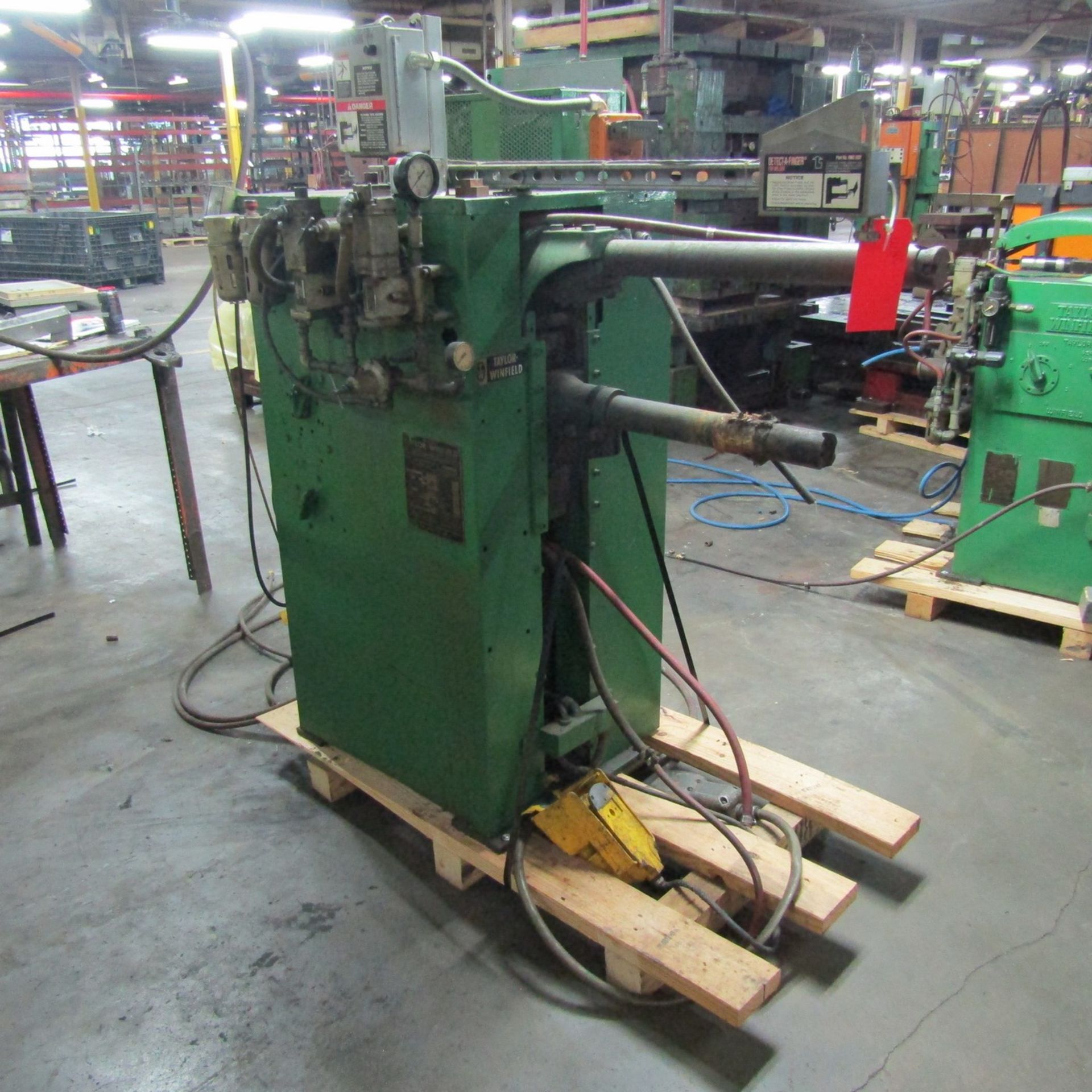 Taylor Winfield 30-KVA Model ND-24-30AIROPER Spot Welder, S/N: 73916-A; with 24 in. (approx.) - Image 3 of 4