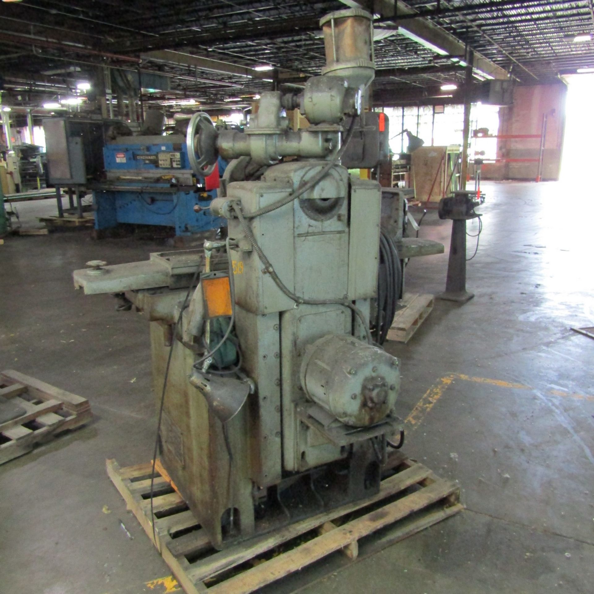 DoAll 6 in. x 18 in. Model G-10 Surface Grinder, S/N: G10C51423; (Ref. #: 519(1570)) - Image 4 of 4