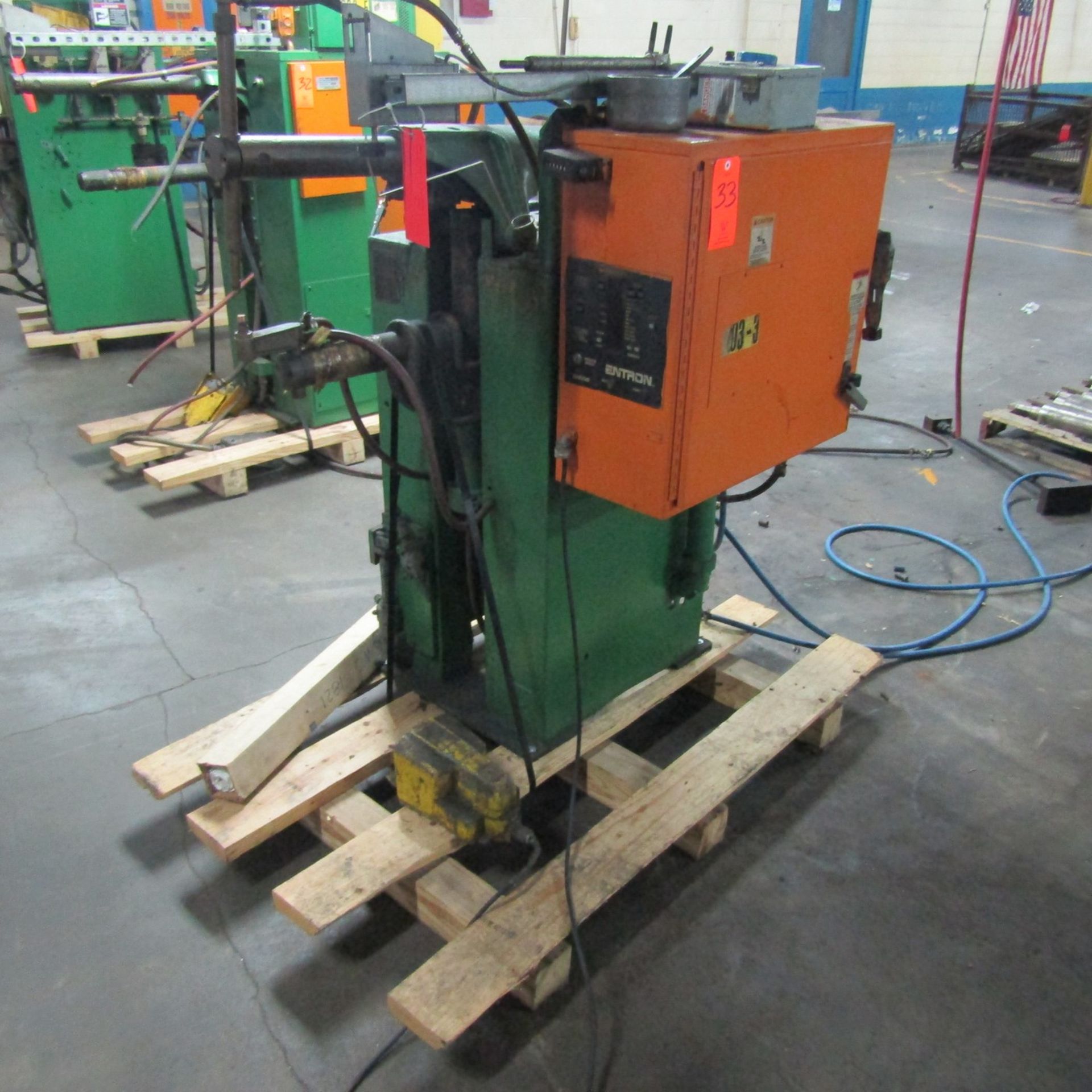 Taylor Winfield 50-KVA Model NB-24-50AIR Spot Welder, S/N: 62173; with Entron Controls, 18 in. - Image 2 of 5
