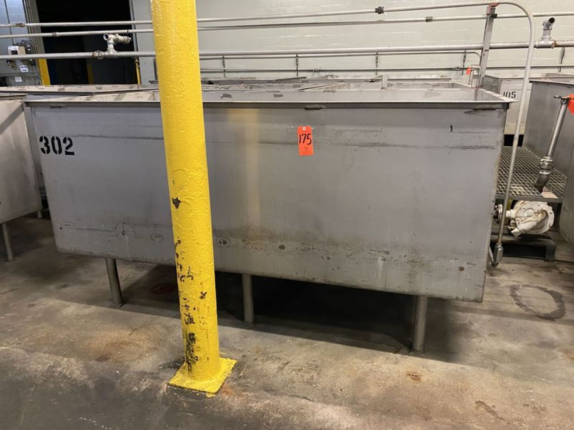 850 Gallon Cap. Stainless Steel Rectangular Tank; with Bottom Perforated Screen, (4) Stainless Steel