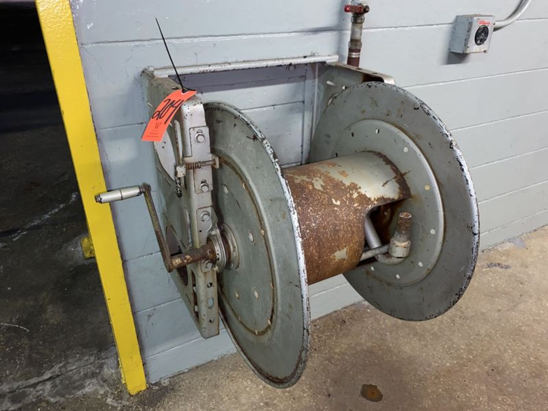 Wall Mounted Steel Hose Reel