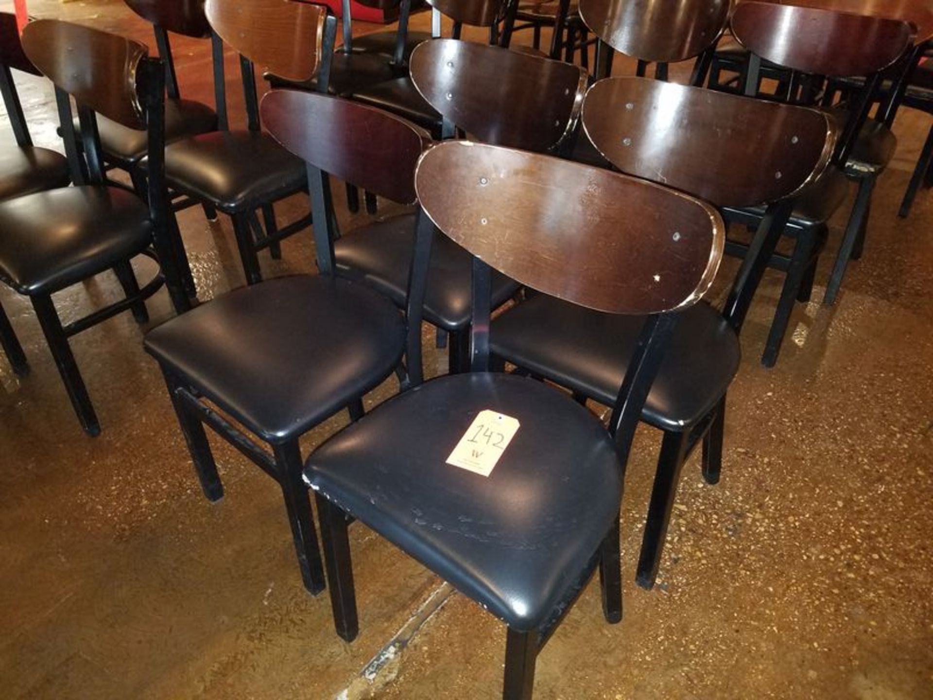 Lot - (4) Chairs