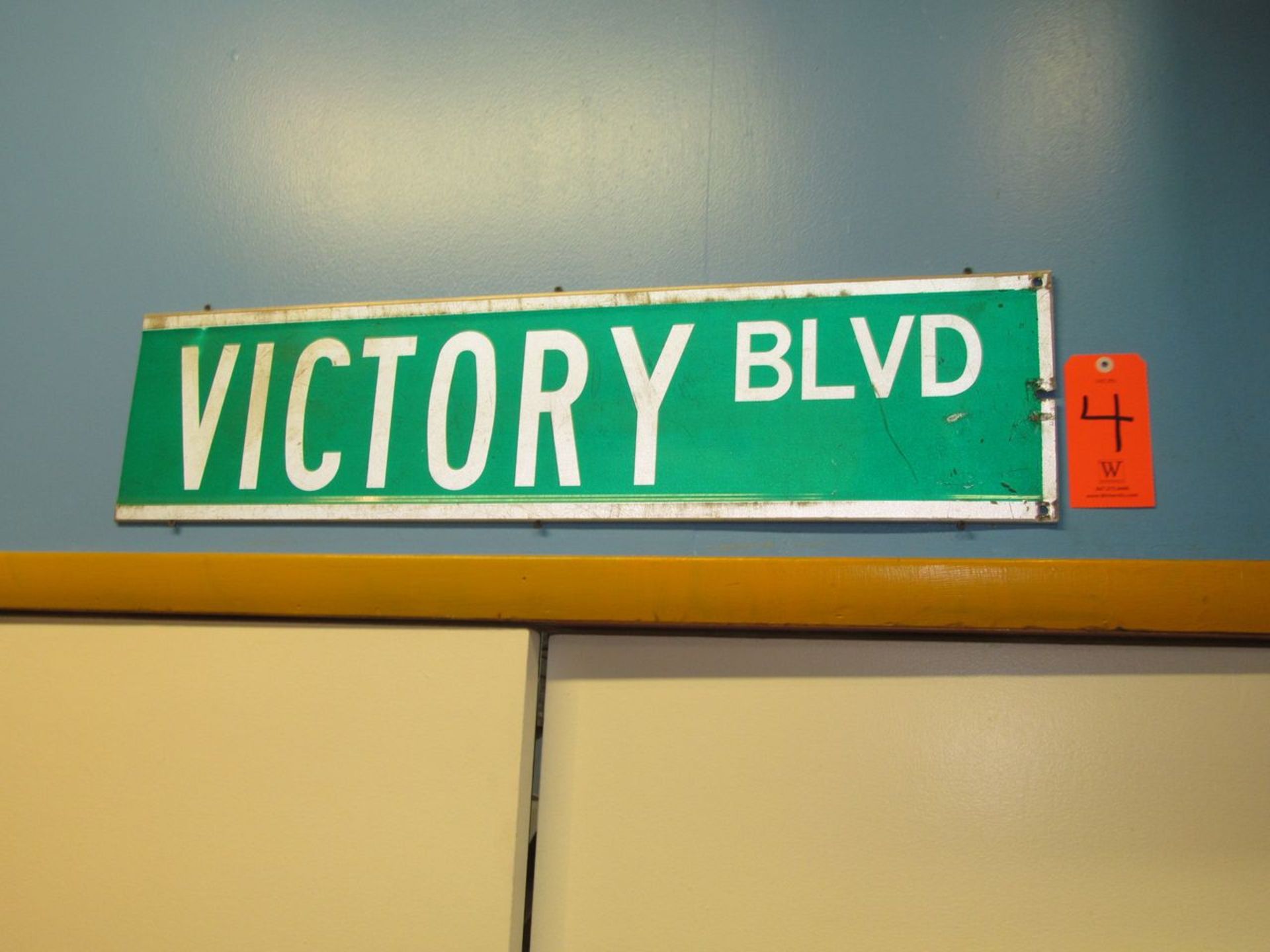 Victory Blvd. Street Sign