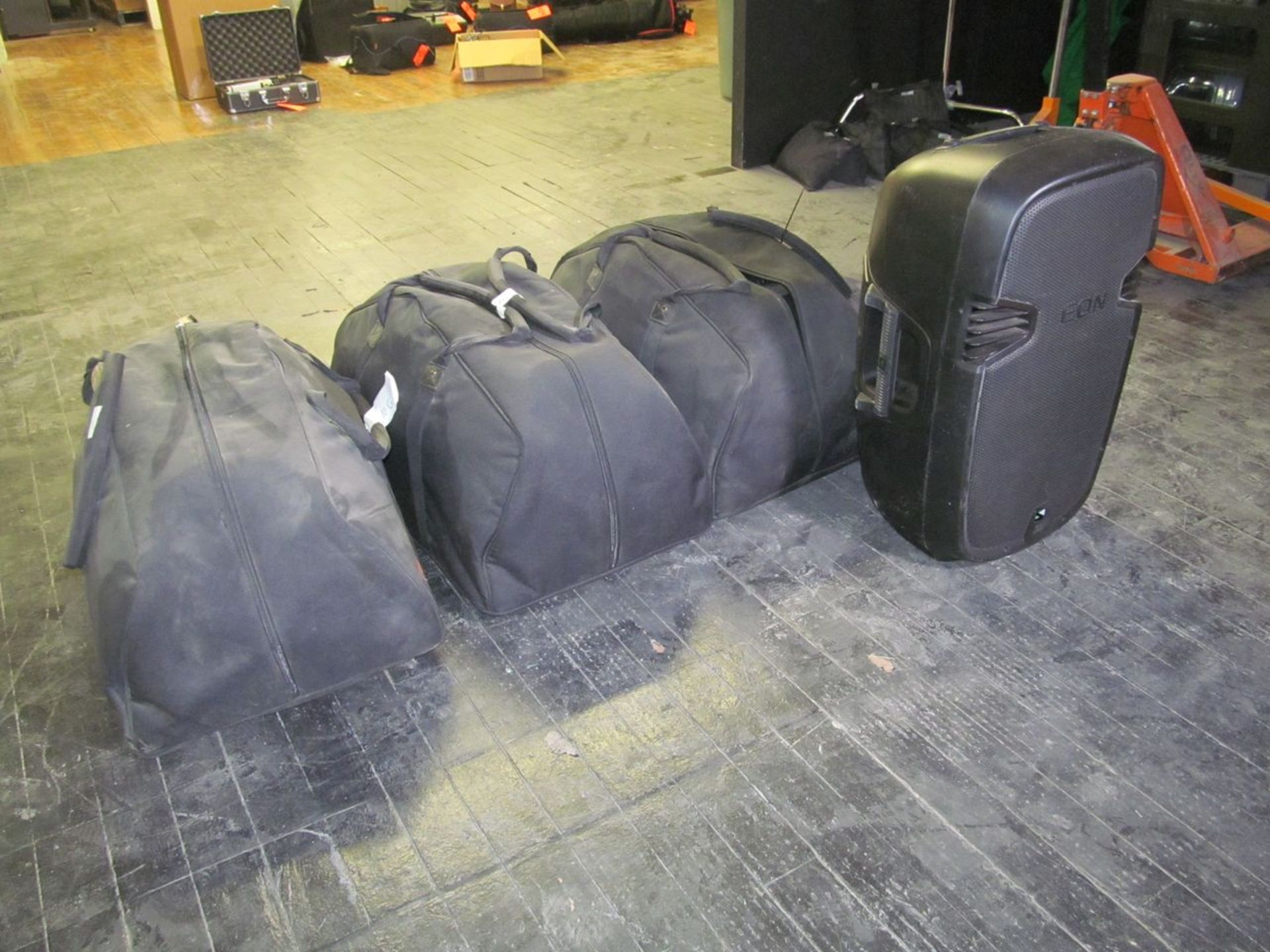 Lot - (4) JBL Eon 515X2 Speakers; with Carrying Bags
