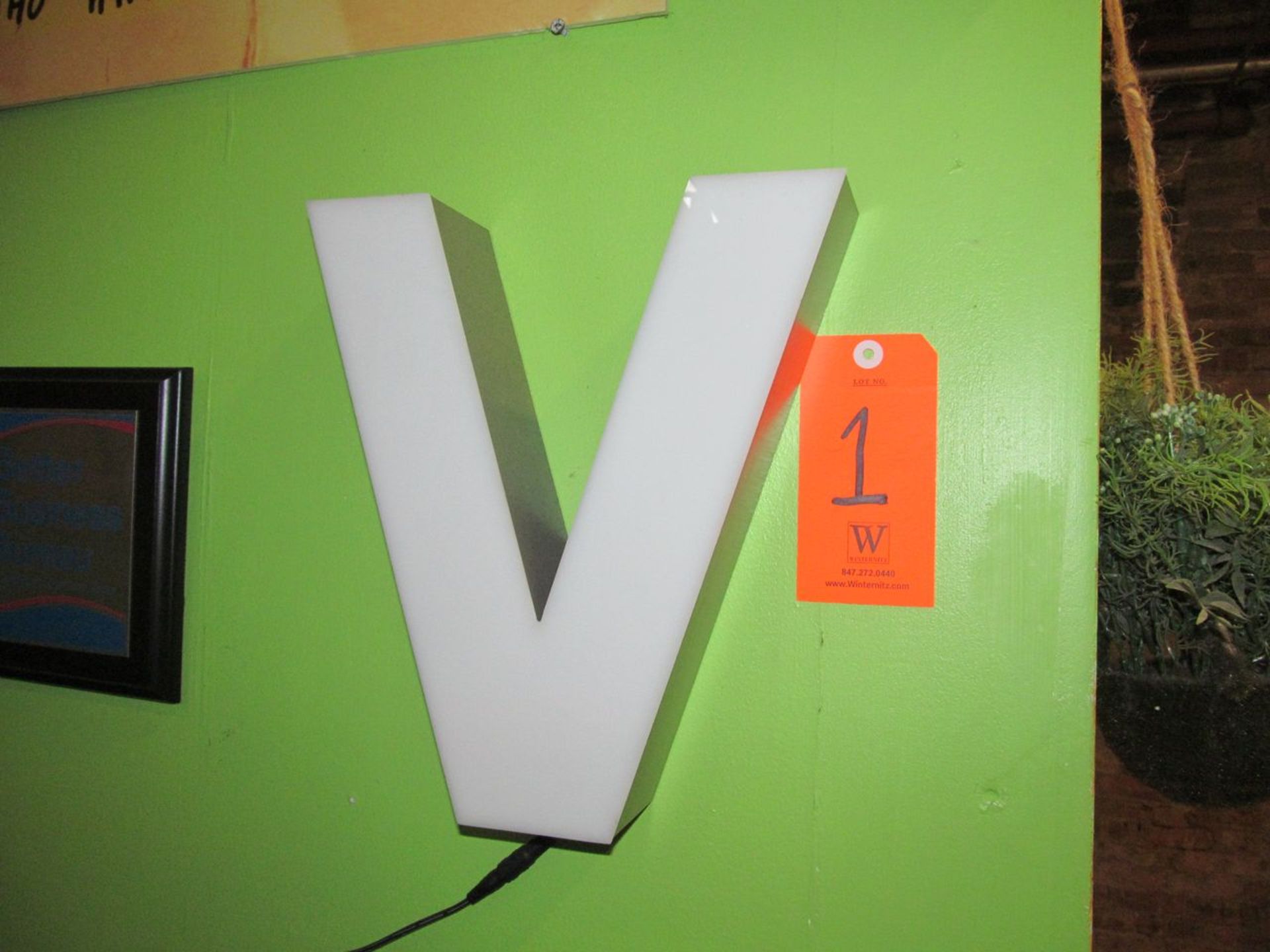 Small "V" for Victory Lighted Sign