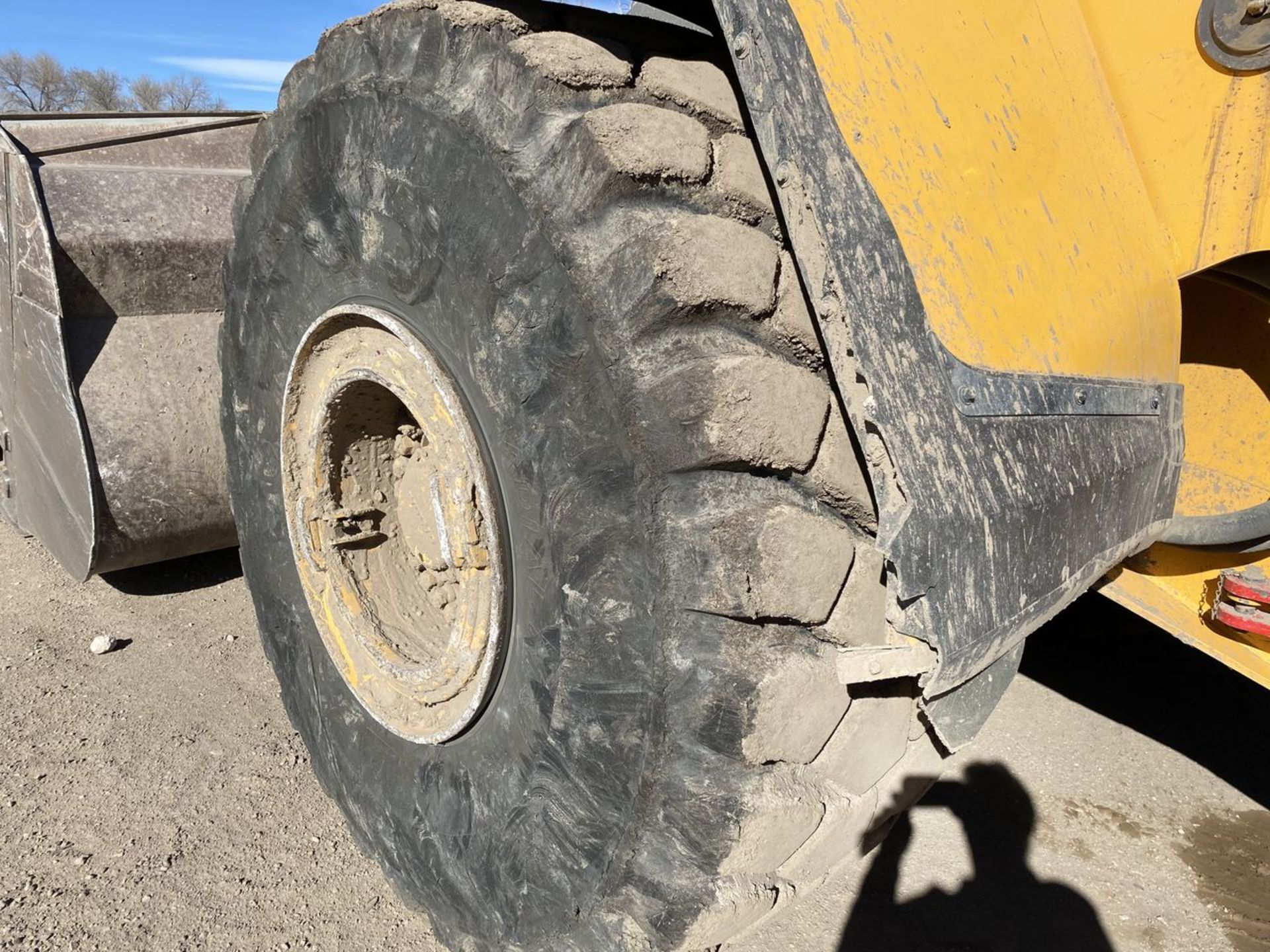 2016 Volvo L220H Wheel Loader, PIN: VCEL220HCF0002238; with 8,029 Hours (at Time of Description), - Image 13 of 26