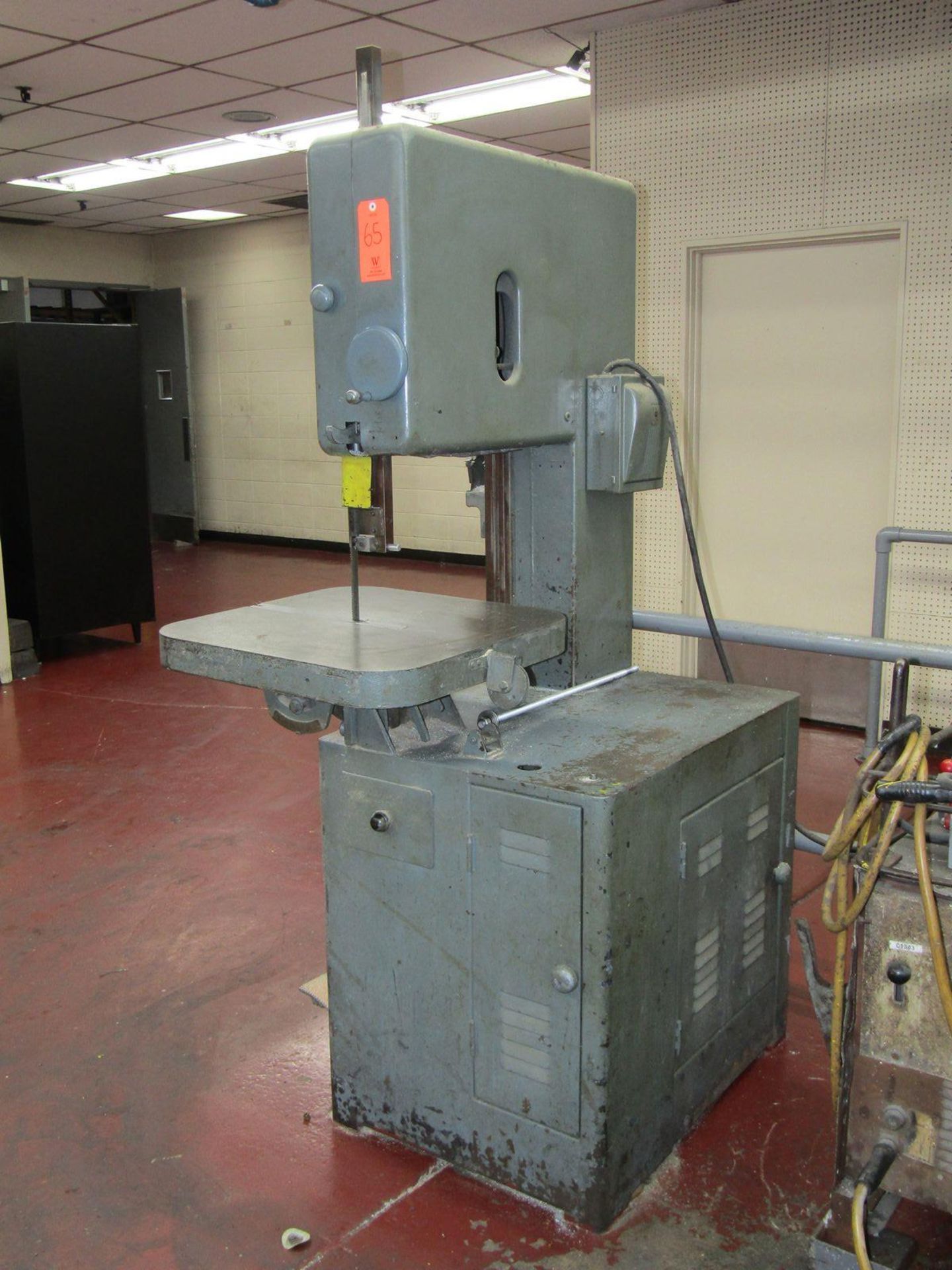 Grob 18 in. Model NS-18 Tilting Table Vertical Band Saw, S/N: 6675; with 24 in. x 24 in. Table,