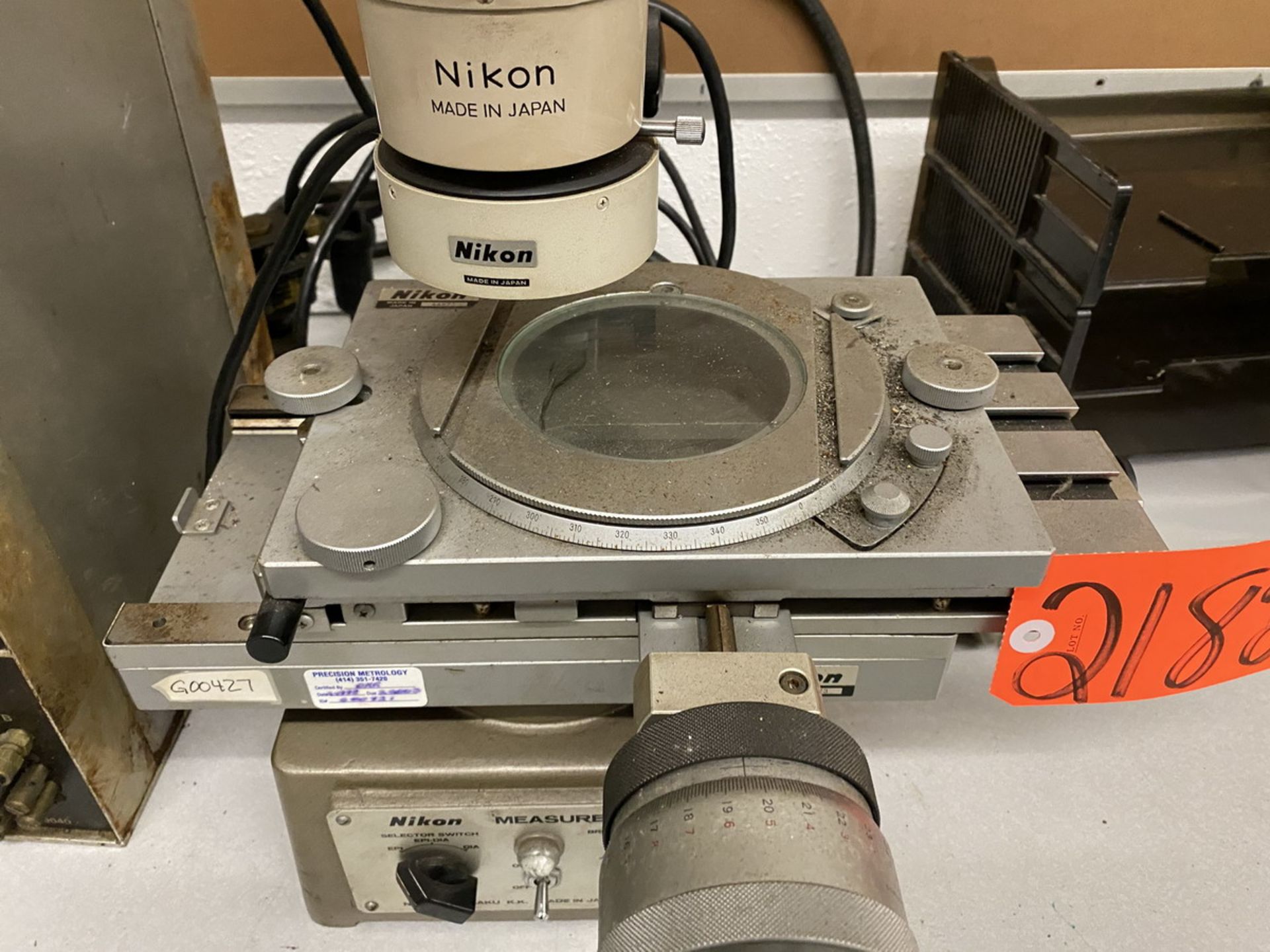 Nikon 19150 Microscope; with Edmunds Accu-Setter Gauge; 10x,115-Volt, 50/60-Hz, with Açu-Setter Gage - Image 3 of 4