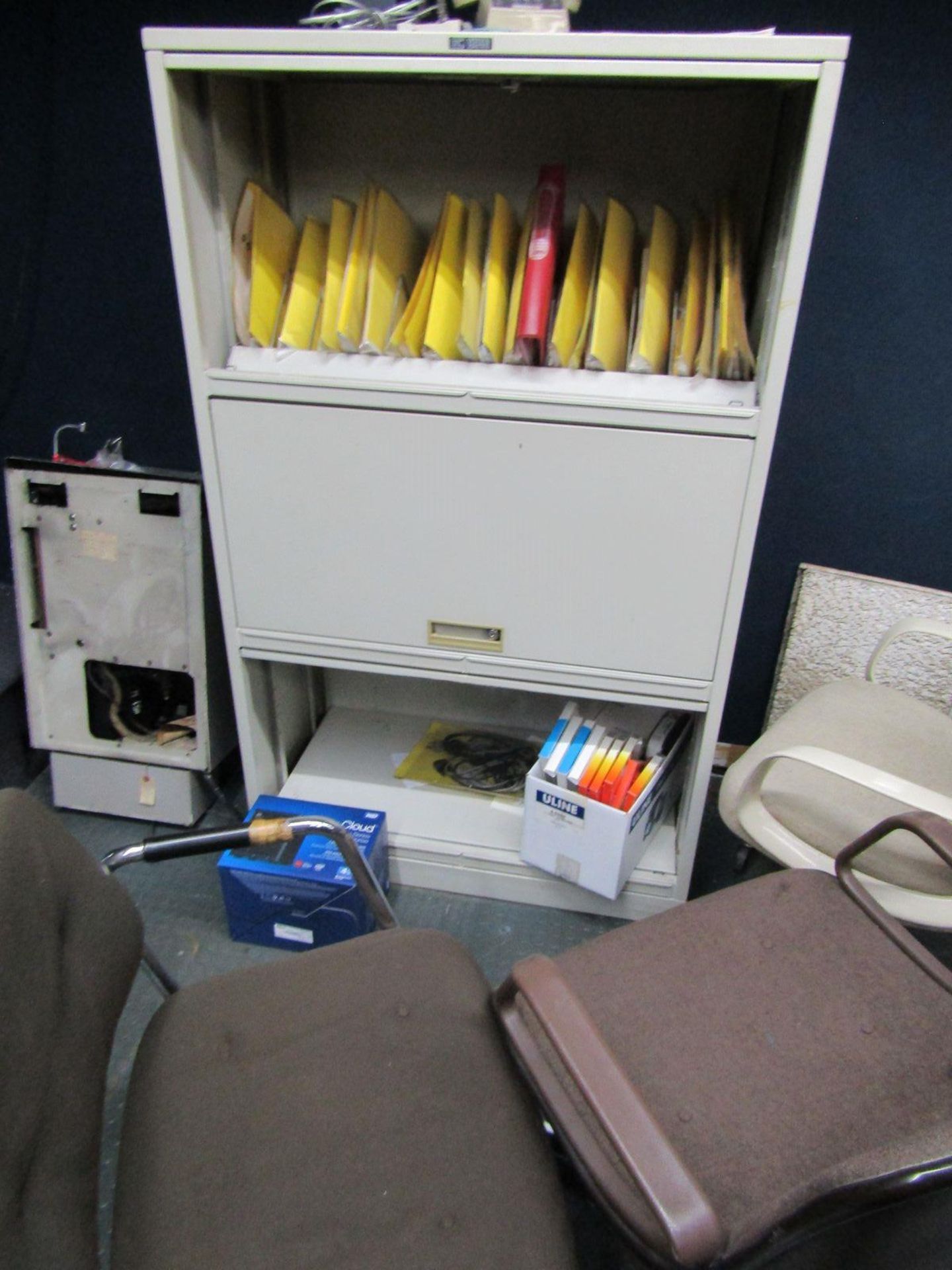 Lot - Remaining Contents of IT Room, to Include: Desks, Chairs, Filing Cabinets, Shelving Units, - Image 8 of 10