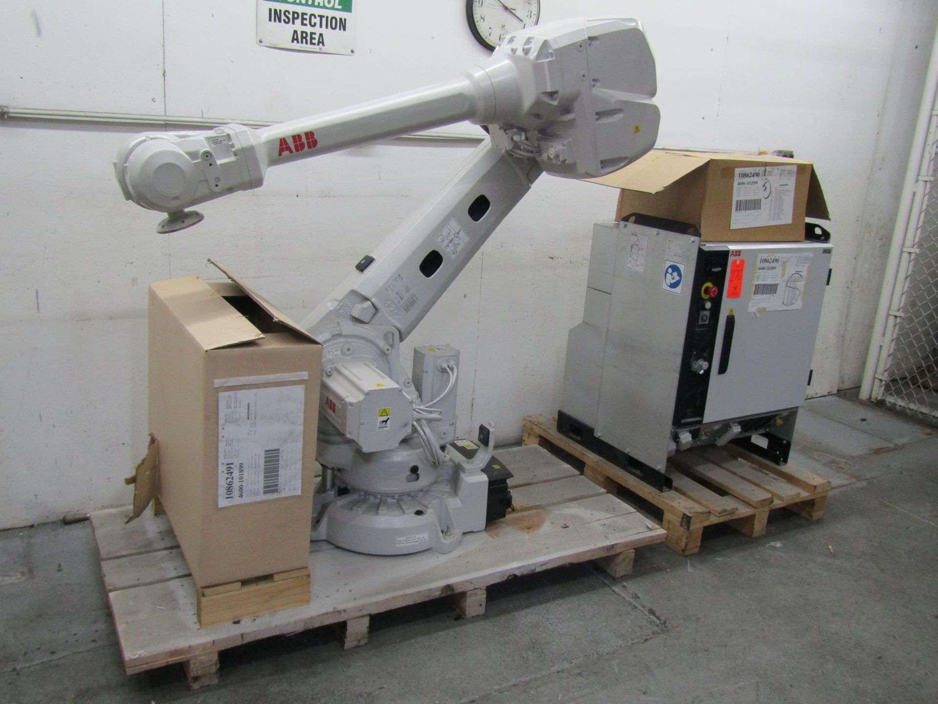 ABB 1,000 kG Load Capacity Model IRB4600 M2004 Robot, S/N: 4600-101899 (2014); with ABB Type IRC5