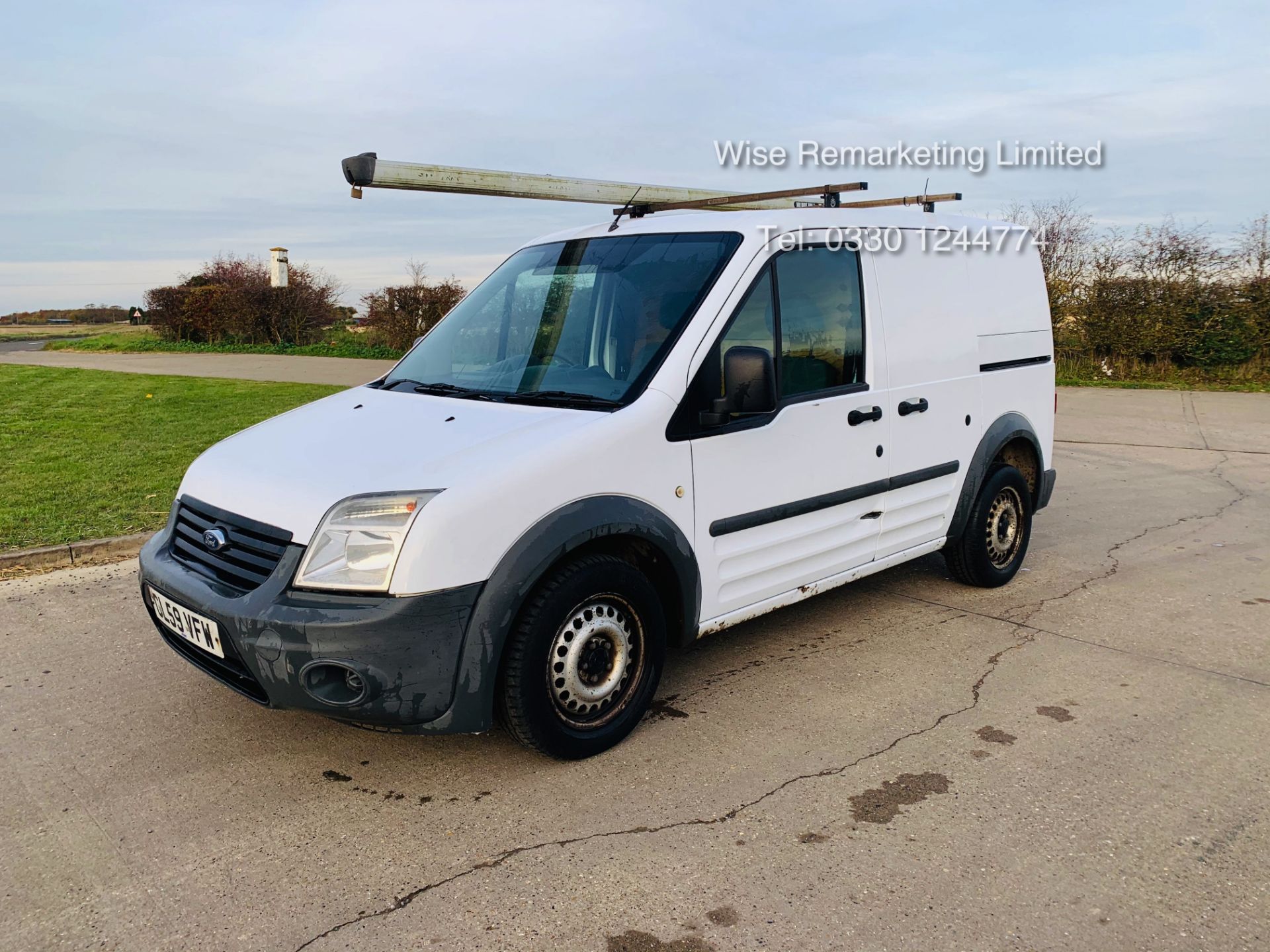 Ford Transit Connect T200 1.8 - 2010 Model - Side Loading Door - Ply Lined - Image 4 of 19