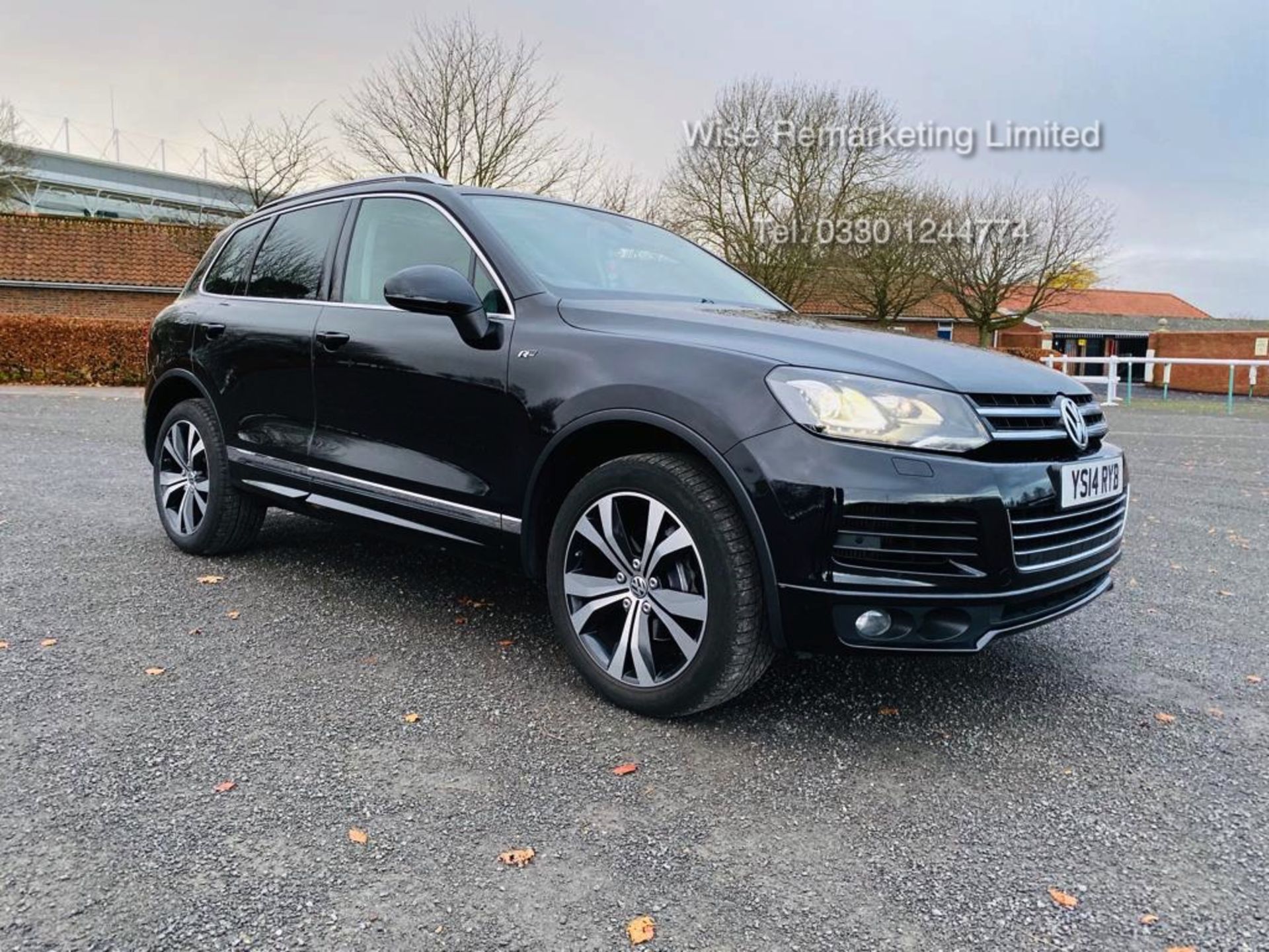 Volkswagen Touareg 3.0 TDI V6 R-Line Auto DSG - 2014 14 Reg - Pan Roof - Sat Nav - HUGE SPEC