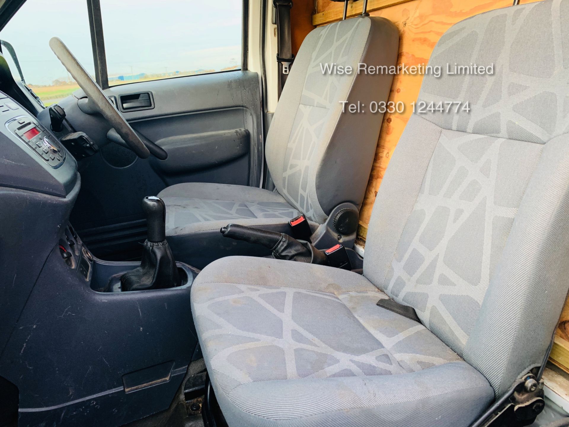 Ford Transit Connect T200 1.8 - 2010 Model - Side Loading Door - Ply Lined - Image 11 of 19