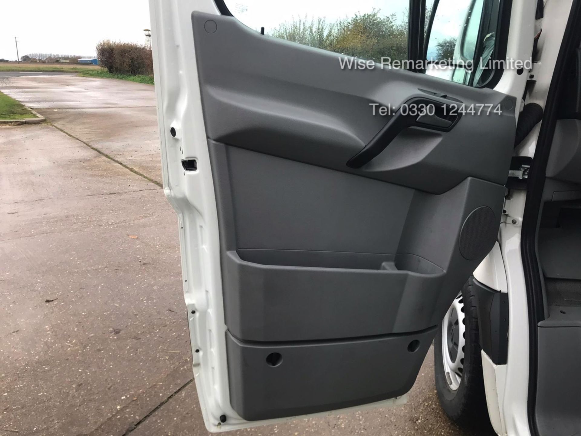 Volkswagen Crafter CR35 Startline 2.0l TDi - LWB - 2016 Model -1 Keeper From New - Service History - Image 11 of 15