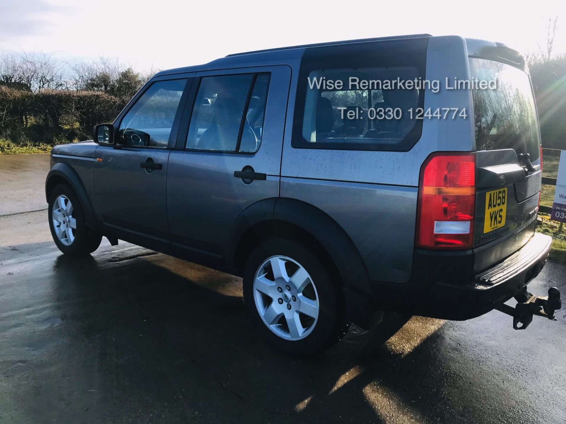 Land Rover Discovery TDV6 HSE Auto - 2009 Model - Full Leather - 7 Seater - Sunroofs -TV - 4x4 - Image 3 of 29