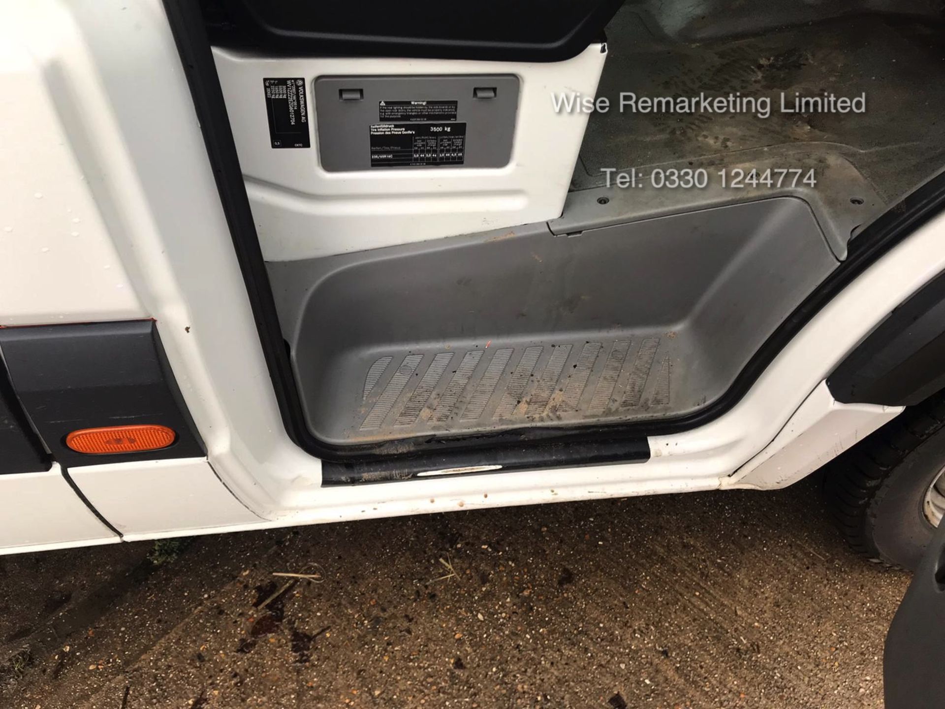 Volkswagen Crafter CR35 Startline 2.0l TDi - LWB - 2016 Model -1 Keeper From New - Service History - Image 12 of 15
