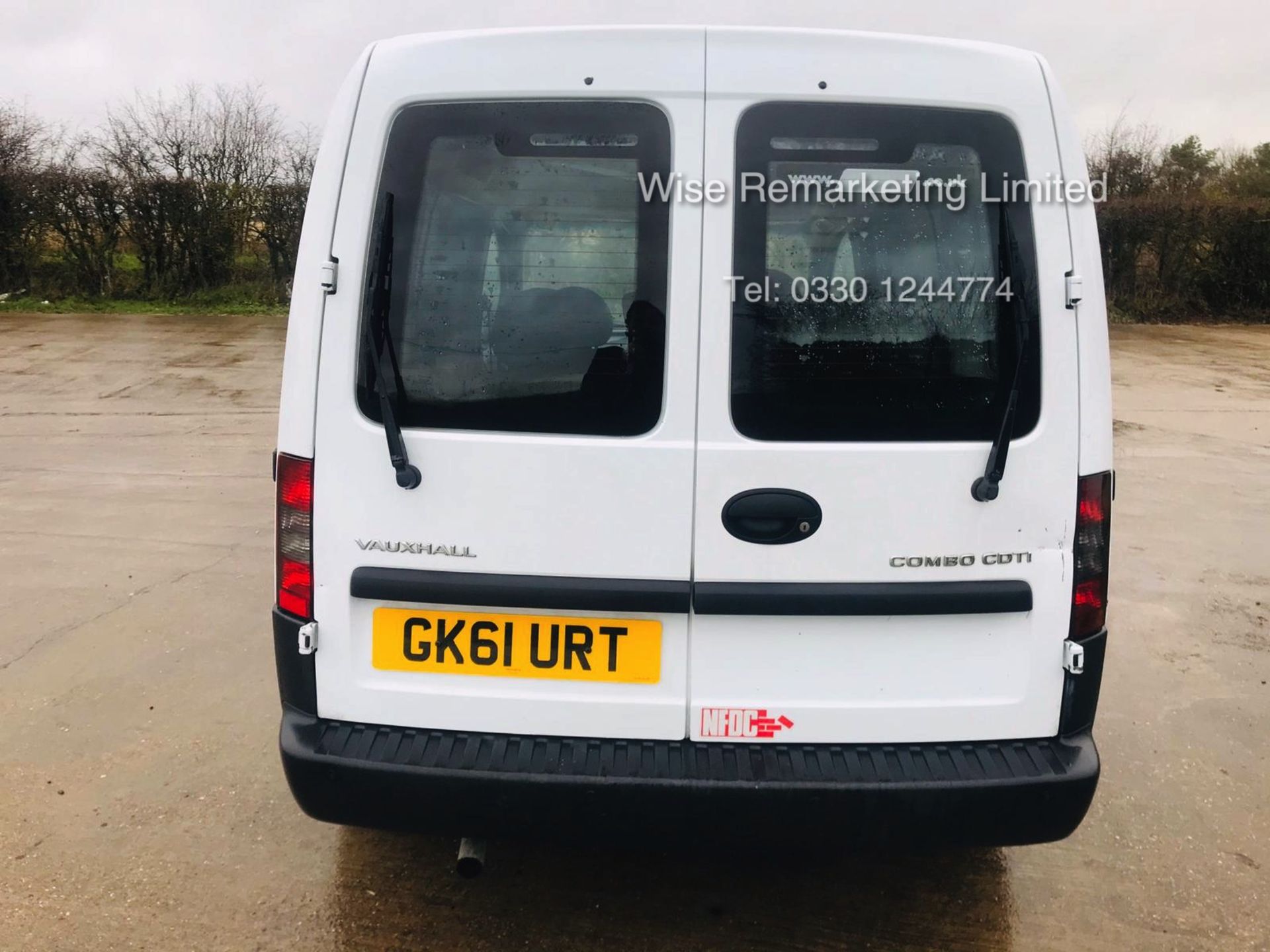 Vauxhall Combo 2000 1.2 CDTi S Automatic Crew Van **5 Seater** - 2012 Model - 1 Keeper From New - Image 3 of 18