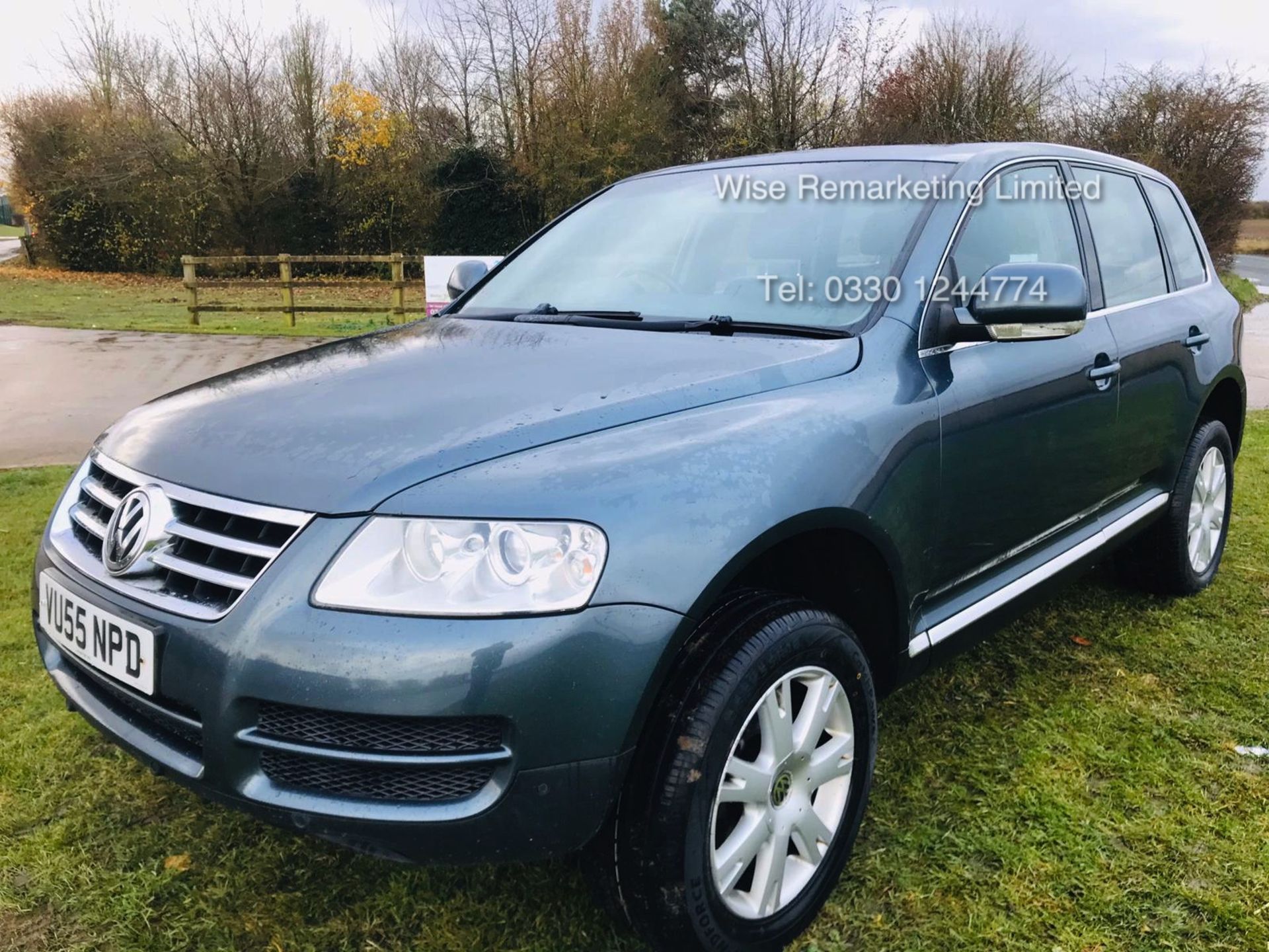 Volkswagen Touareg 2.5 TDI SE Sport Auto - 2006 Model - Full Leather - Sat Nav - 4x4 - Image 3 of 20