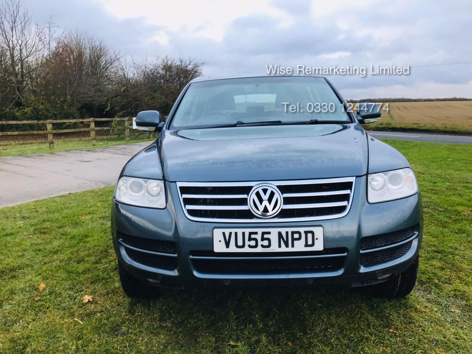 Volkswagen Touareg 2.5 TDI SE Sport Auto - 2006 Model - Full Leather - Sat Nav - 4x4 - Image 4 of 20