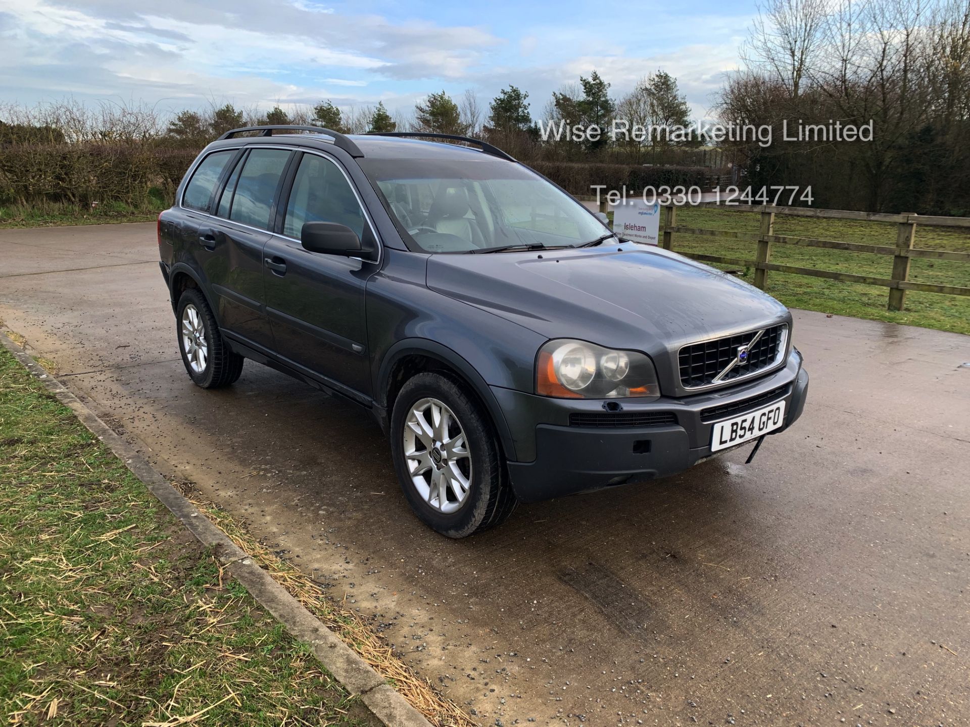 Volvo XC90 D5 2.4 Special Equipment Auto - 2005 Model - 7 Seater - Full Leather - - Image 3 of 21