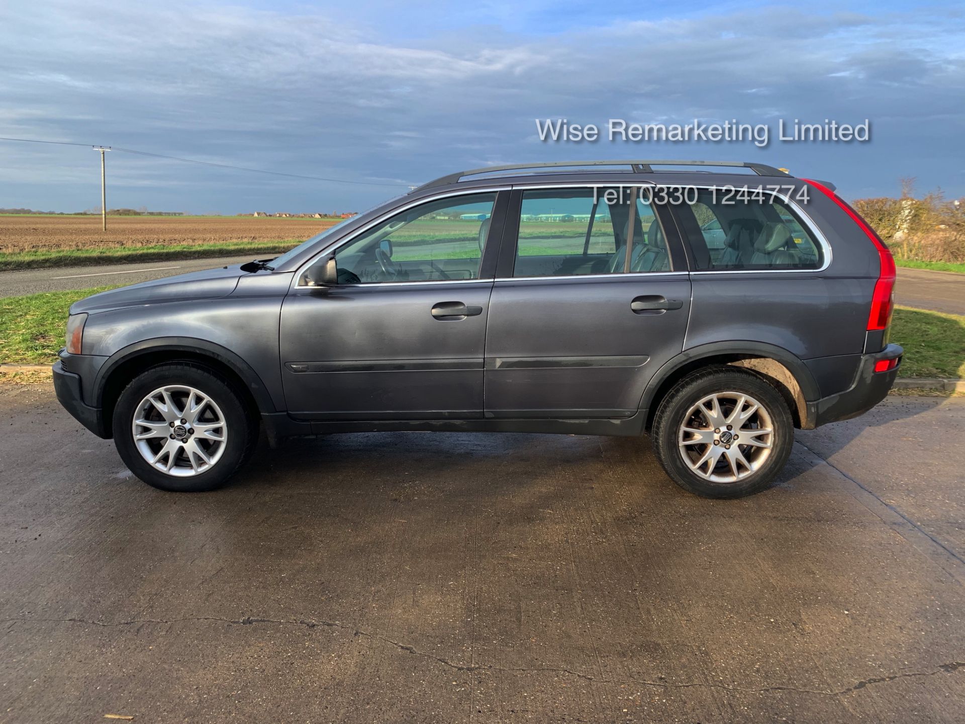 Volvo XC90 D5 2.4 Special Equipment Auto - 2005 Model - 7 Seater - Full Leather - - Image 5 of 21