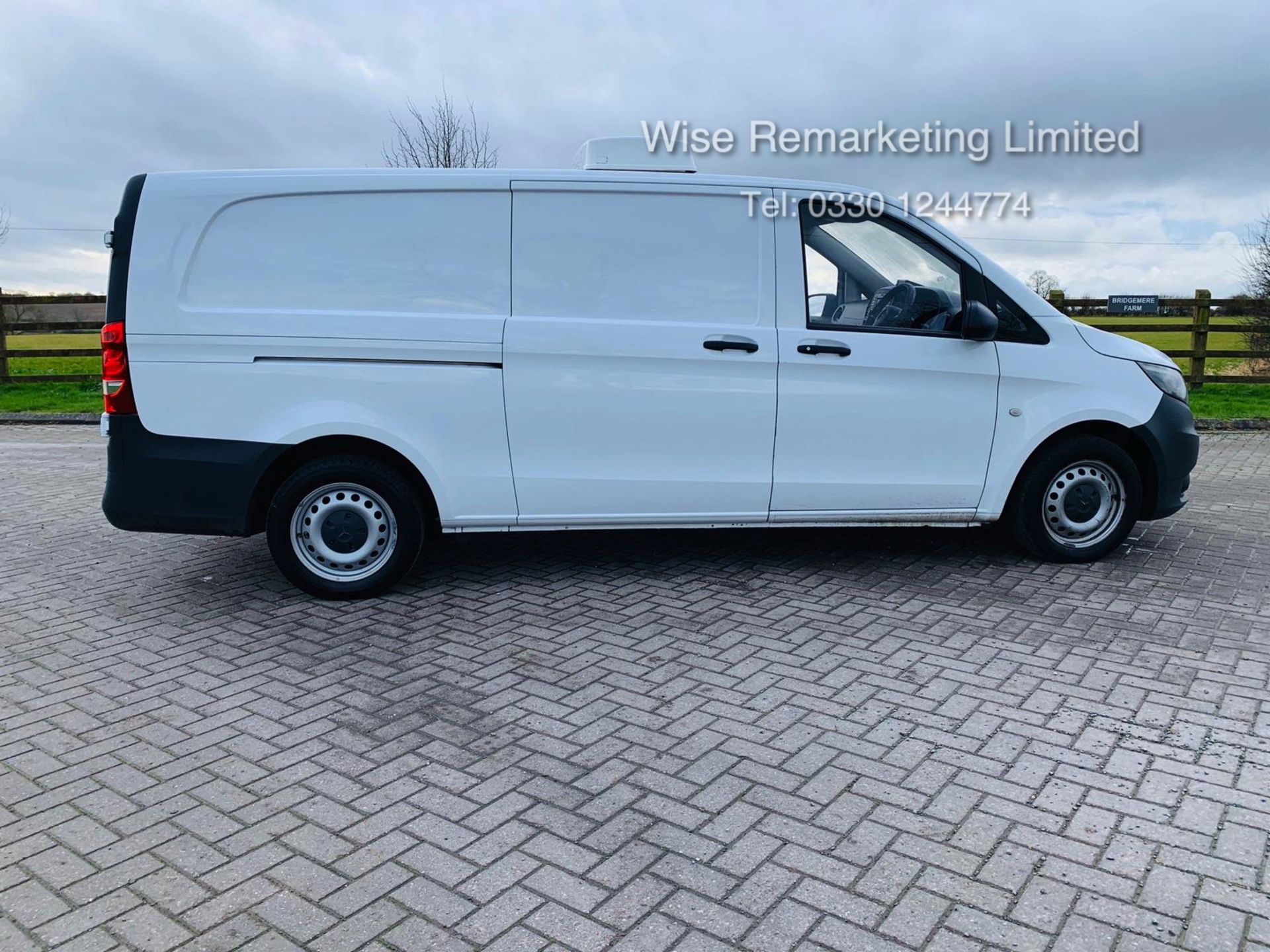 (RESERVE MET) Mercedes Vito 114 2.1 CDI Bluetech Fridge/Chiller Van - 2017 Model - Sat Nav - - Image 5 of 22