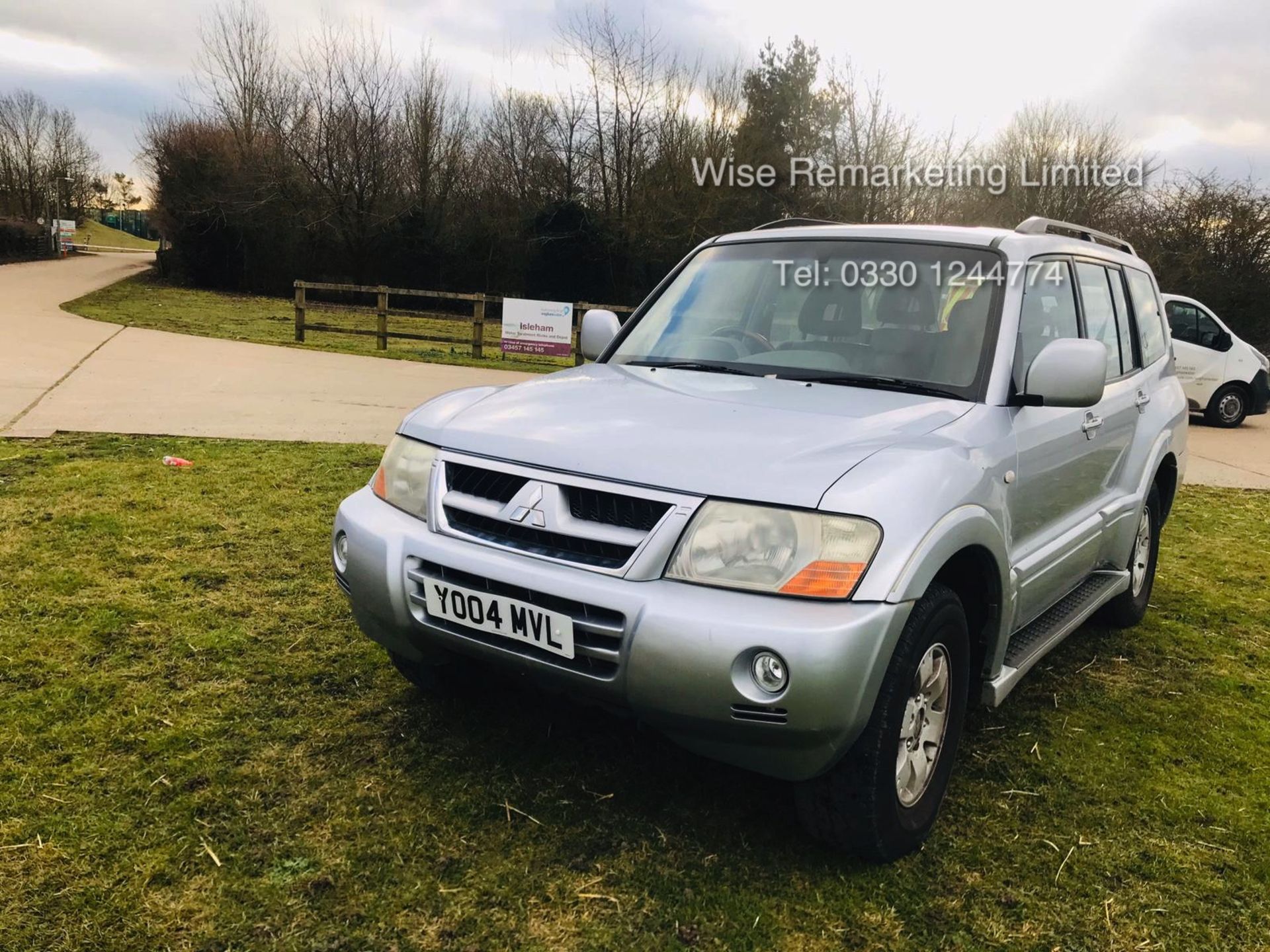 Mitsubishi Shogun Elegance *7 Seater* 3.2 DI-D Auto - 2004 04 Reg - Full Leather - Sun Roof - Image 2 of 25