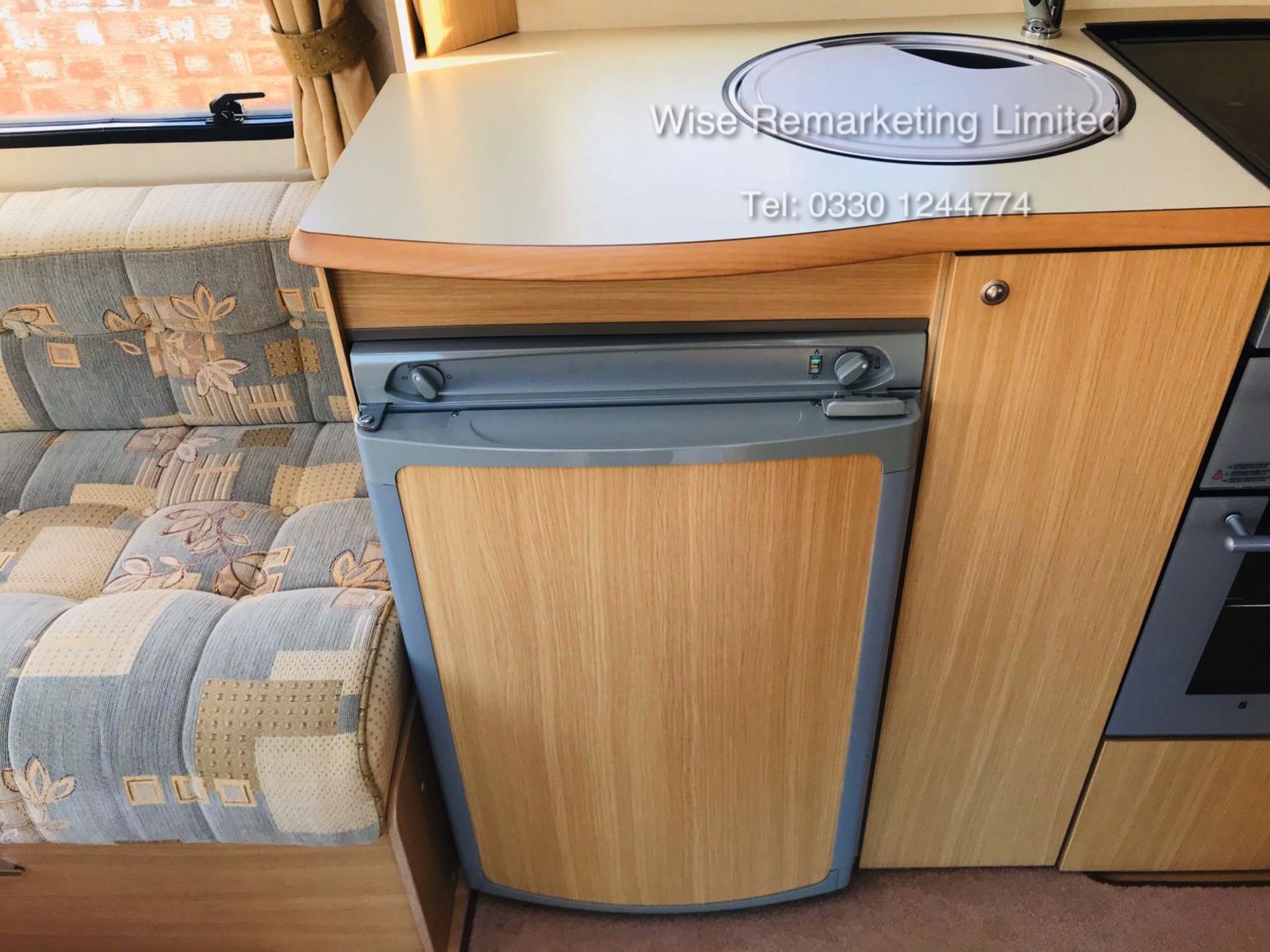 Abbey Freestyle 480 Touring Caravan (4 Berth) - 2008 Model - 1 Owner From New - - Image 23 of 28