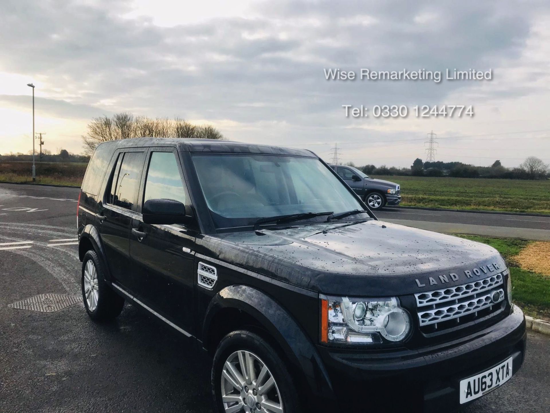 Land Rover Discovery GS 3.0 SDV6 Auto - 2014 Model - 7 Seater - 1 Owner From New