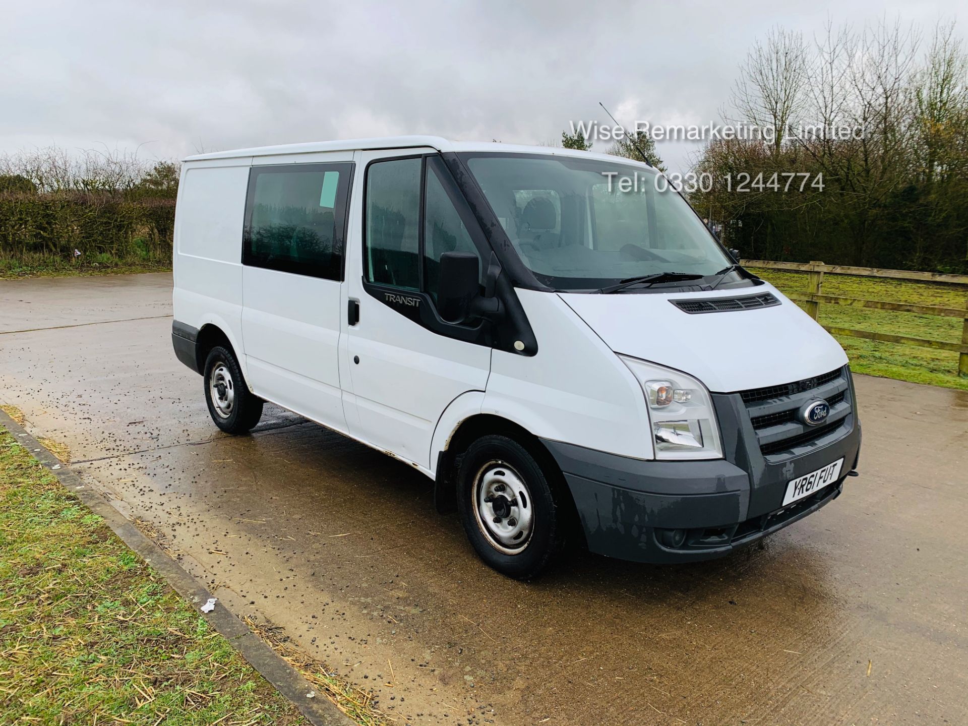 Ford Transit T280 Dualliner 2.2 TDCI - 2012 Model - **6 Seater** - - Image 3 of 15